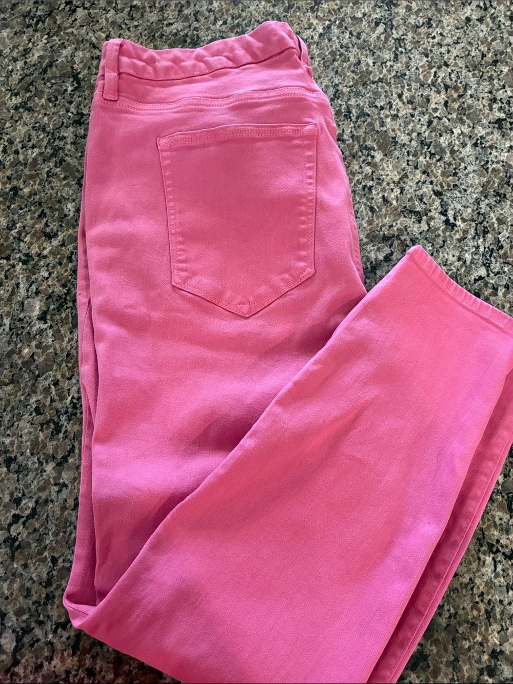 Good American Bright Pink High-Rise Jeans - Picture 2 of 2